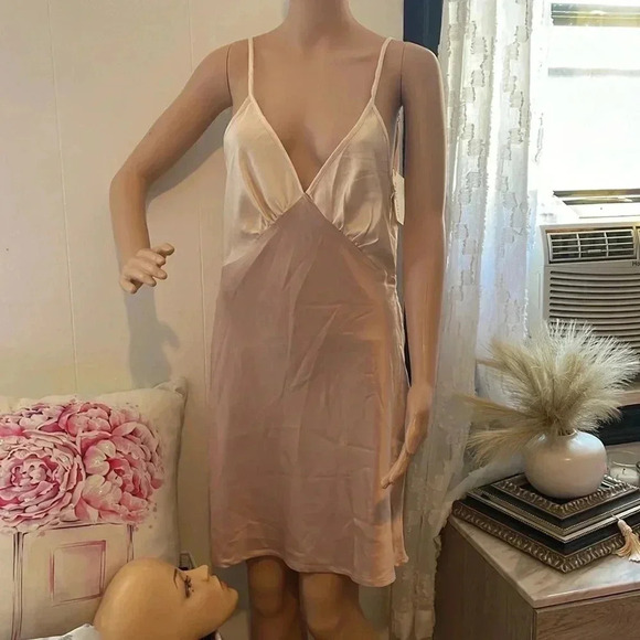 Peppermayo mini dress - Picture 3 of 13